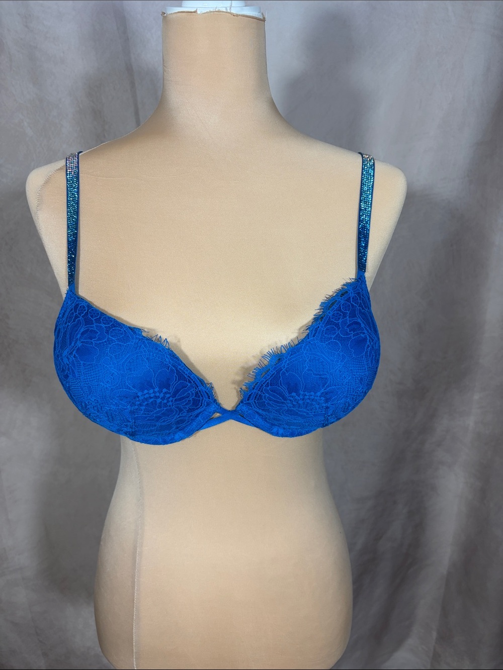 Victoria Secret Bombshell Push Up Bra blue lace and sparkly straps 36B